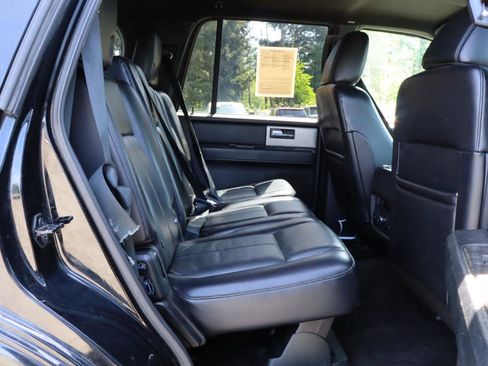 Used 2017 Ford Expedition Limited AWD/4WD image 9