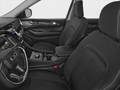 New 2025 Jeep Grand Cherokee L Altitude RWD image 6