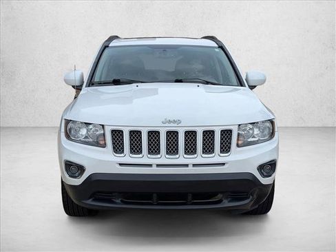 Used 2015 Jeep Compass High Altitude FWD image 2