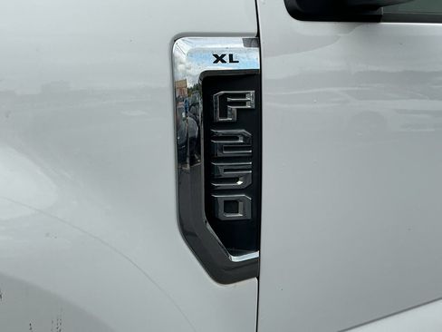 Used 2020 Ford F250 XL w/ Power Equipment Group AWD/4WD image 36