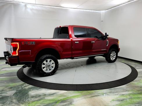 Used 2017 Ford F250 Platinum w/ Platinum Ultimate Package AWD/4WD image 5
