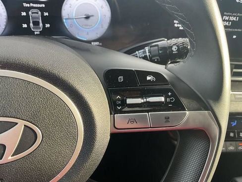 Used 2025 Hyundai Elantra SEL image 30