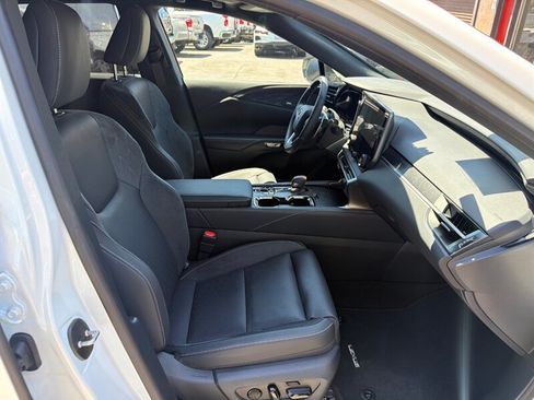 Used 2025 Lexus RX 450h AWD w/ Luxury Package image 28