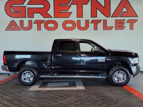 Used 2018 RAM 3500 SLT AWD/4WD image 1