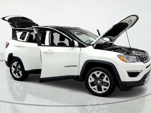 Used 2019 Jeep Compass Limited AWD/4WD image 14