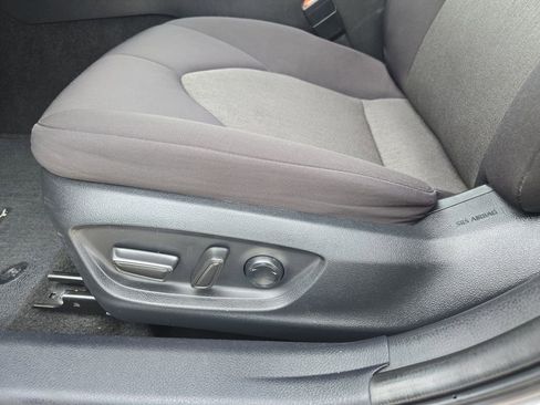 Used 2024 Toyota Camry LE w/ Convenience Package image 25