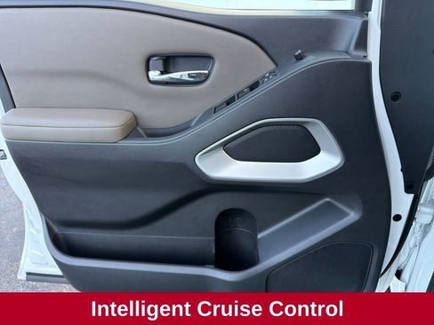 Used 2022 Nissan Frontier SV image 22