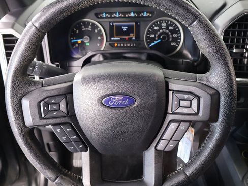 Used 2016 Ford F150 XLT w/ Equipment Group 302A Luxury image 3