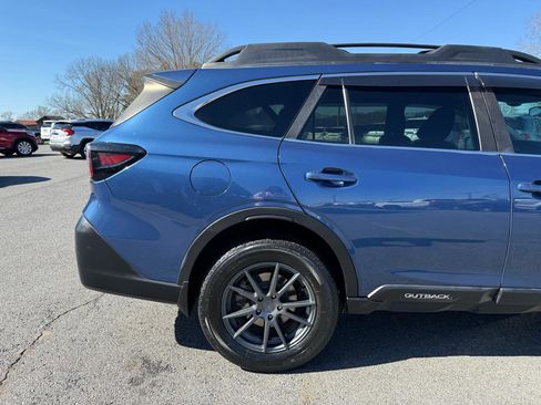 Used 2022 Subaru Outback Premium image 38