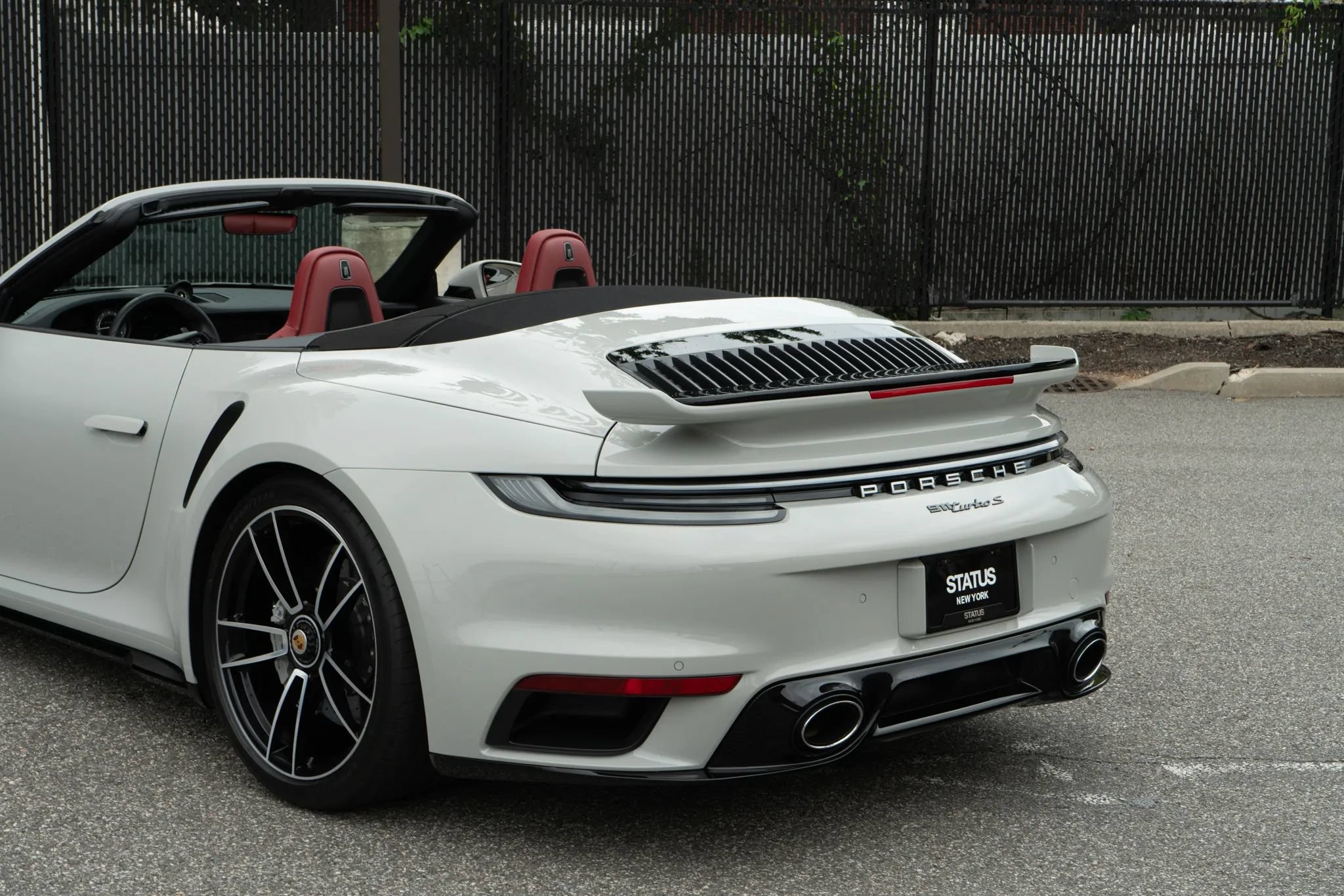 Used 2024 Porsche 911 Cabriolet AWD/4WD image 59