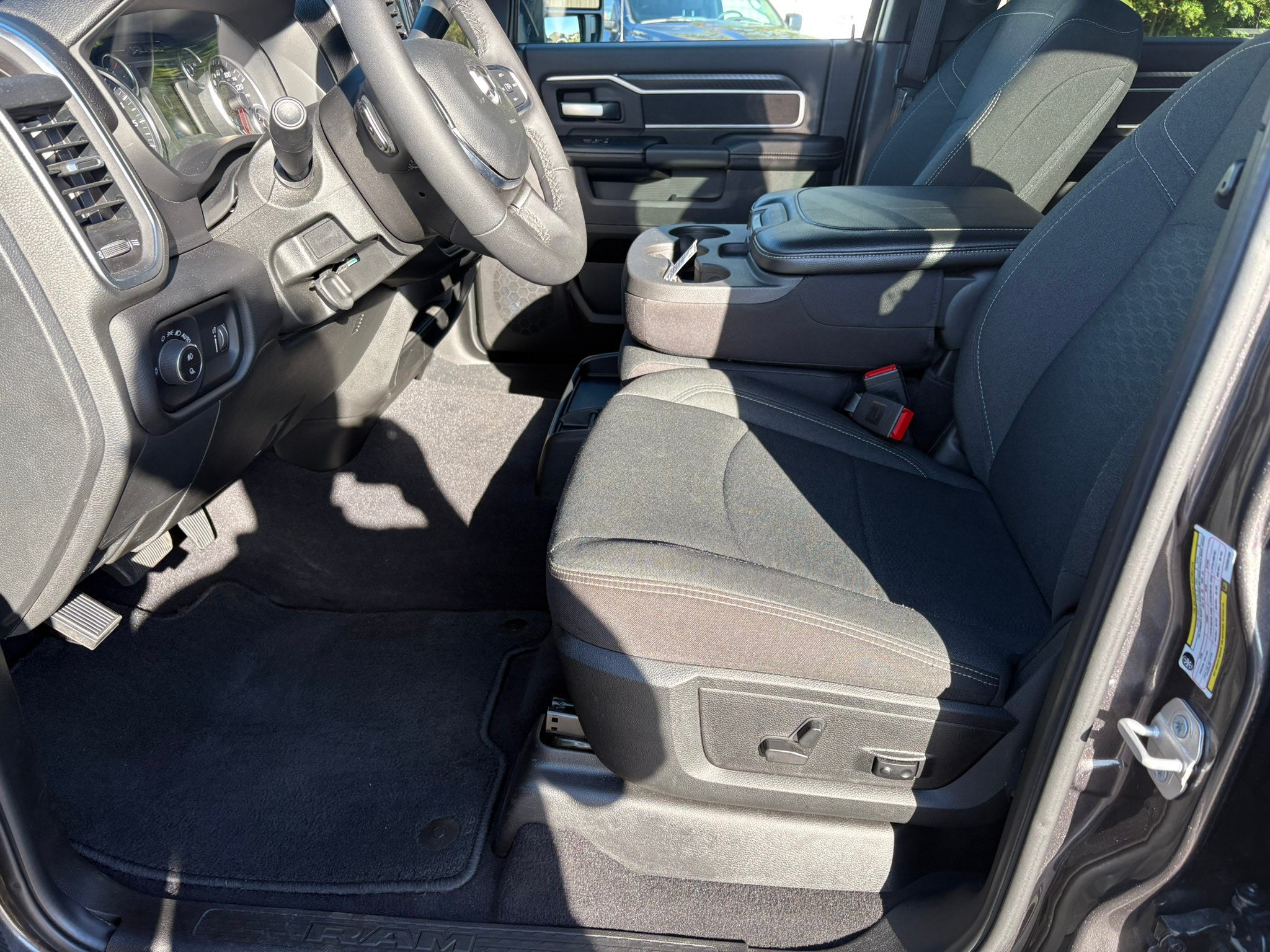 Used 2026 RAM 2500 Big Horn AWD/4WD image 17