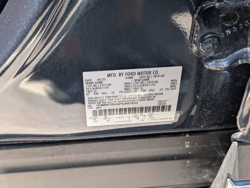 Used 2023 Ford Explorer XLT RWD image 19
