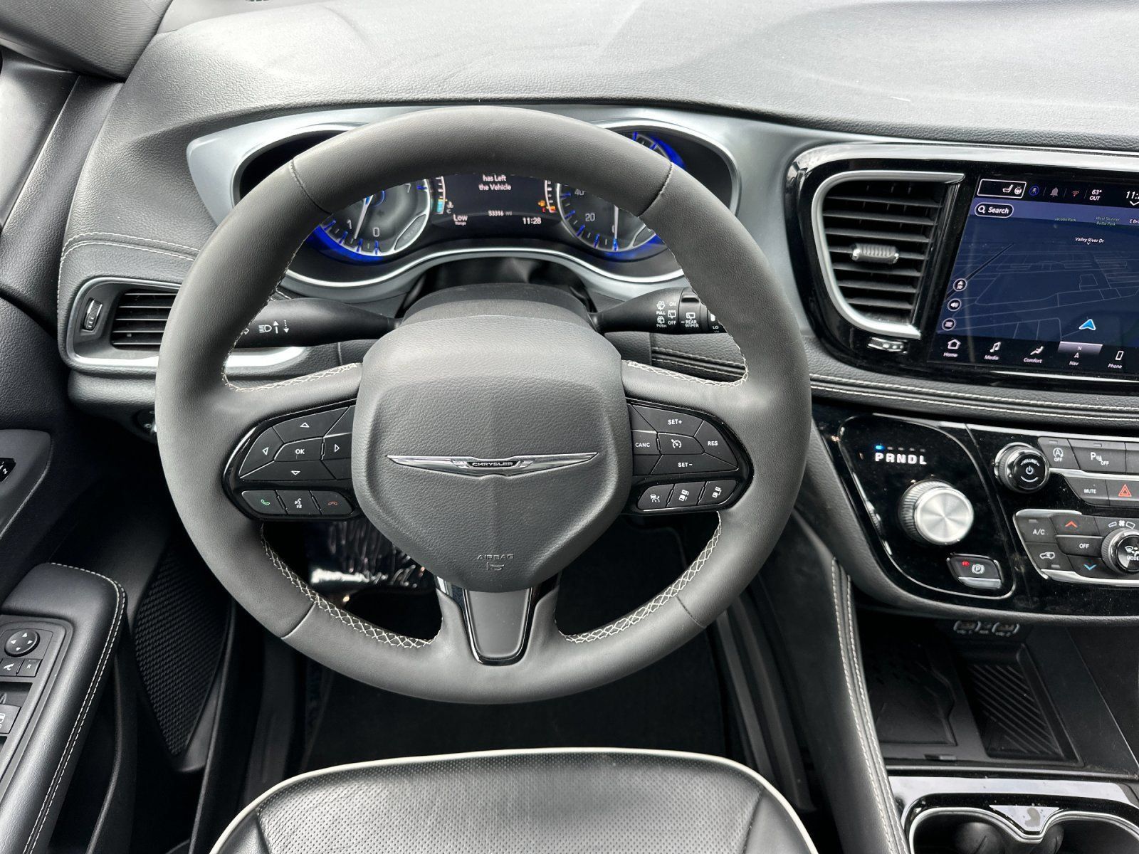 Used 2025 Chrysler Pacifica Limited FWD image 13