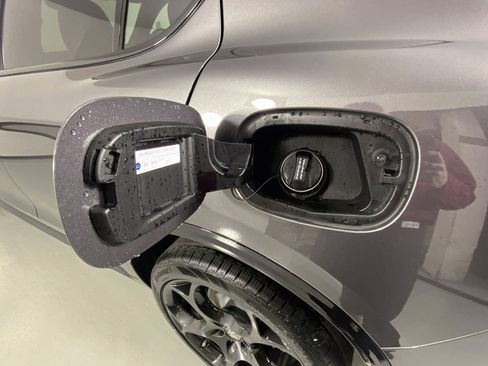 New 2025 Alfa Romeo Stelvio Sprint image 14