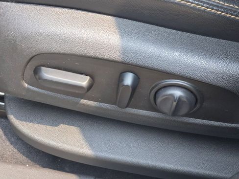 Used 2021 GMC Terrain SLT w/ Elevation Edition image 26