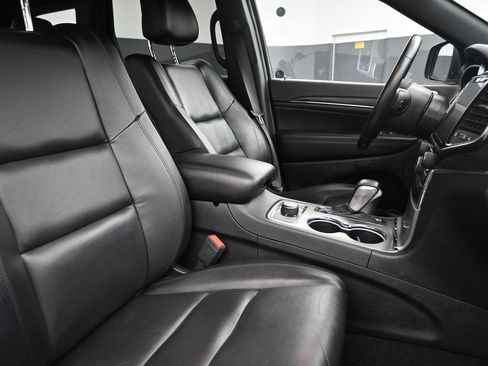 Used 2021 Jeep Grand Cherokee Limited AWD/4WD image 27