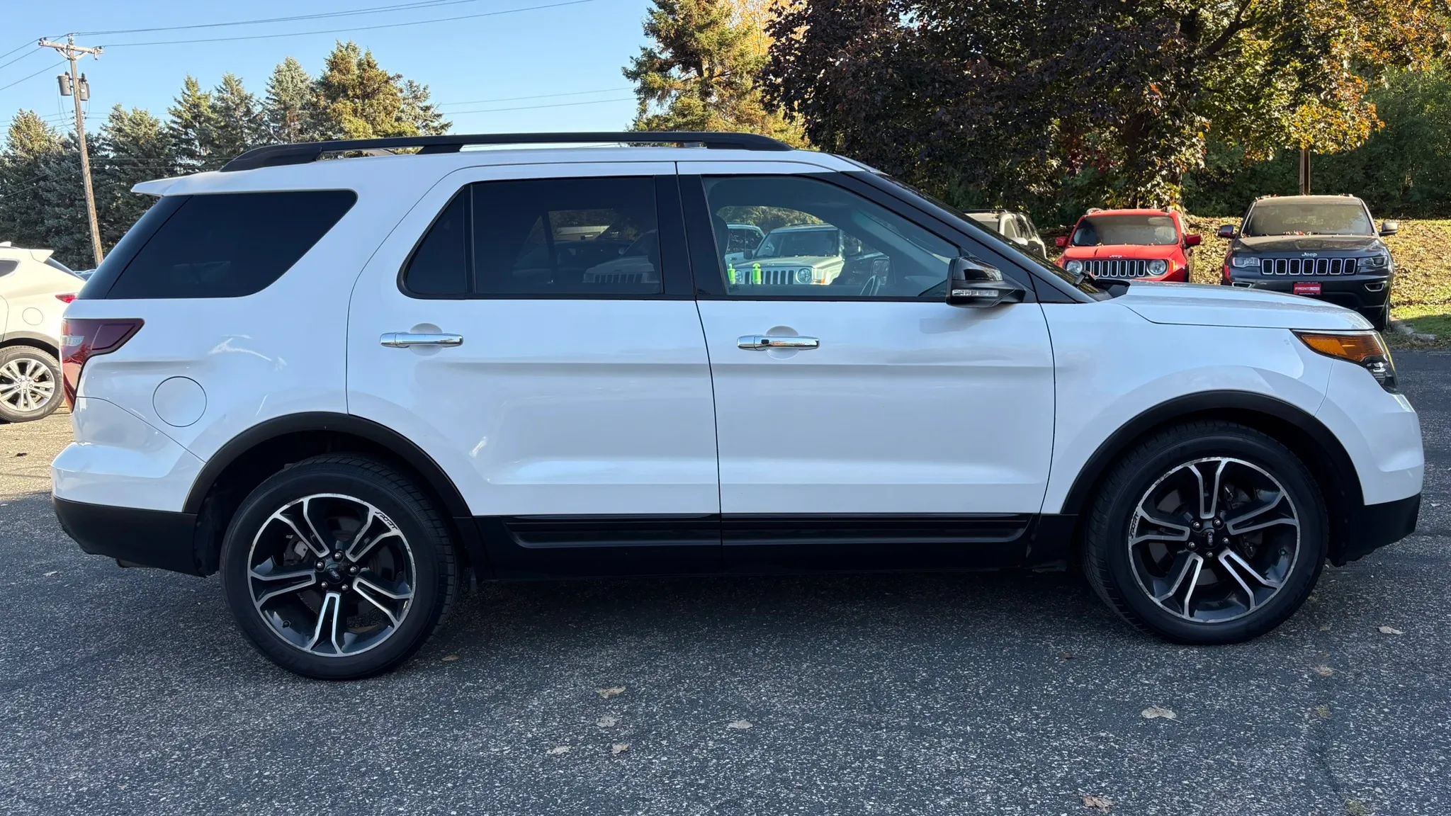 Used 2014 Ford Explorer Sport w/ Equipment Group 401A AWD/4WD image 11