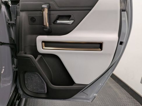 Used 2024 GMC Hummer EV 3X w/ Extreme Off-Road Package image 25