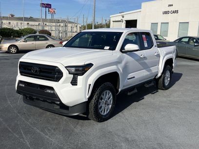 New 2025 Toyota Tacoma SR5