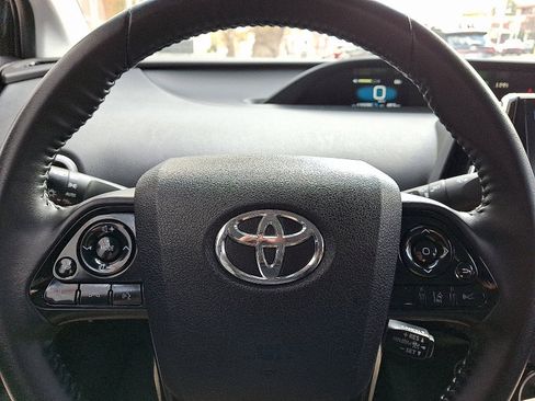Used 2021 Toyota Prius Prime XLE image 16