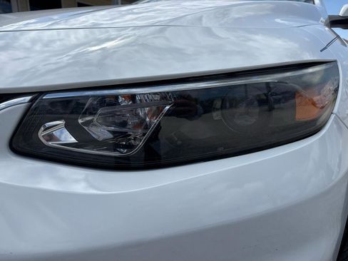 Used 2018 Chevrolet Malibu LT FWD image 47
