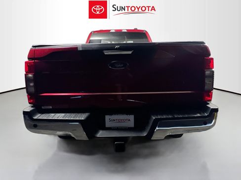 Used 2021 Ford F250 Lariat image 5