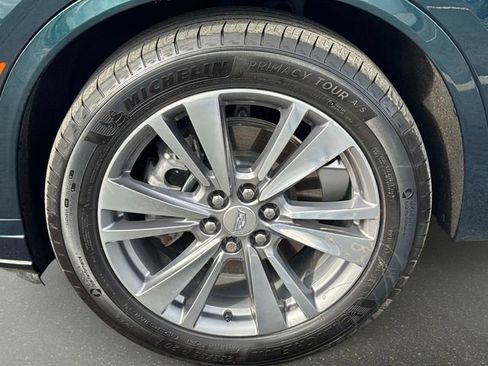 Certified 2024 Cadillac XT6 Premium Luxury image 11