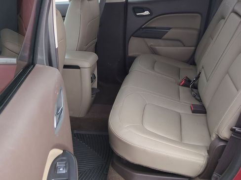 Used 2016 GMC Canyon SLT image 19