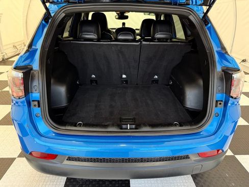 Used 2024 Jeep Compass Latitude AWD/4WD image 4