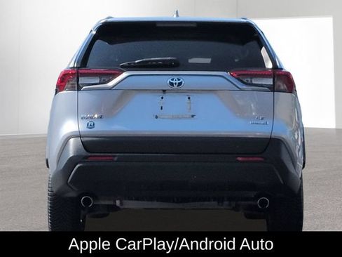 Used 2021 Toyota RAV4 LE AWD/4WD image 7