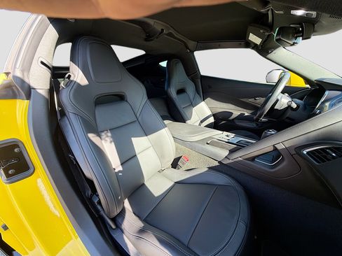 Used 2017 Chevrolet Corvette Grand Sport w/ Carbon Flash Badge Package image 15