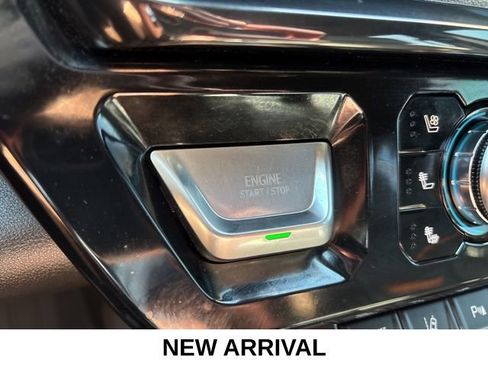 Used 2024 GMC Sierra 2500 AT4 w/ AT4 Premium Plus Package AWD/4WD image 10