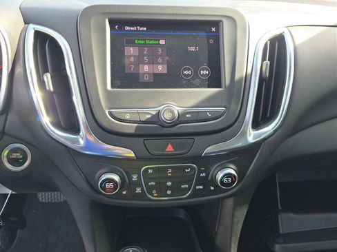Used 2021 Chevrolet Equinox LT FWD image 10
