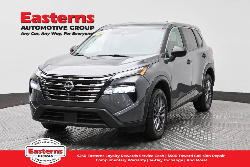 Used 2024 Nissan Rogue S AWD/4WD image 1