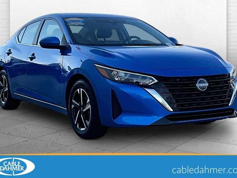 Used 2025 Nissan Sentra SV image 1