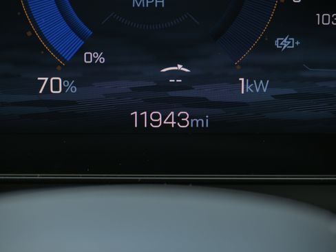 Used 2024 Chevrolet Blazer EV RS image 23