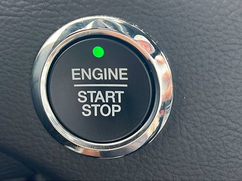 Used 2022 Ford Edge ST w/ Equipment Group 401A AWD/4WD image 28