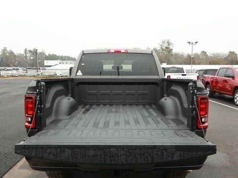 New 2026 RAM 2500 Big Horn AWD/4WD image 8