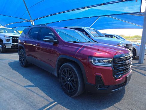 Used 2023 GMC Acadia SLT w/ Elevation Edition FWD image 2