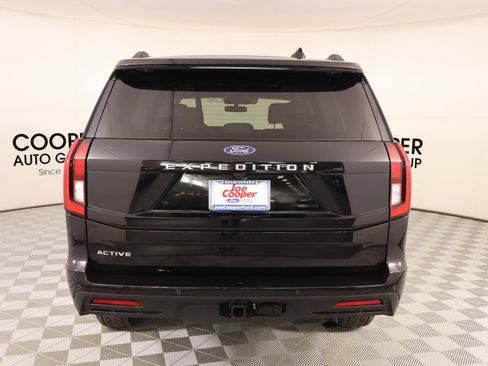 Used 2025 Ford Expedition Active AWD/4WD image 23