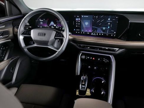 Certified 2025 Audi Q5 Premium w/ Premium Plus AWD/4WD image 12