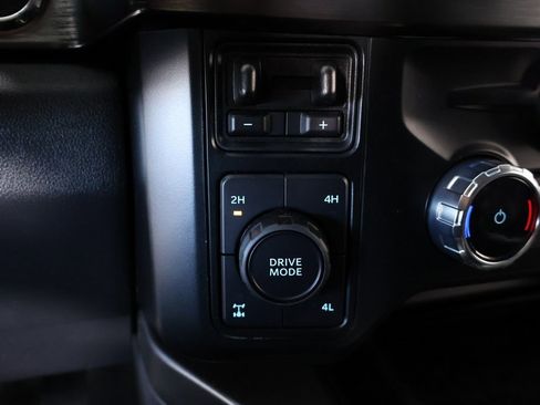 Used 2023 Ford F250 Lariat w/ Sport Appearance Package image 9