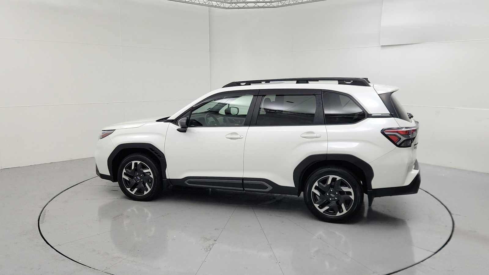 Certified 2025 Subaru Forester Limited w/ Popular Package #2 AWD/4WD image 6