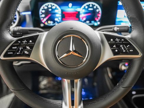 New 2025 Mercedes-Benz CLA 250 image 15