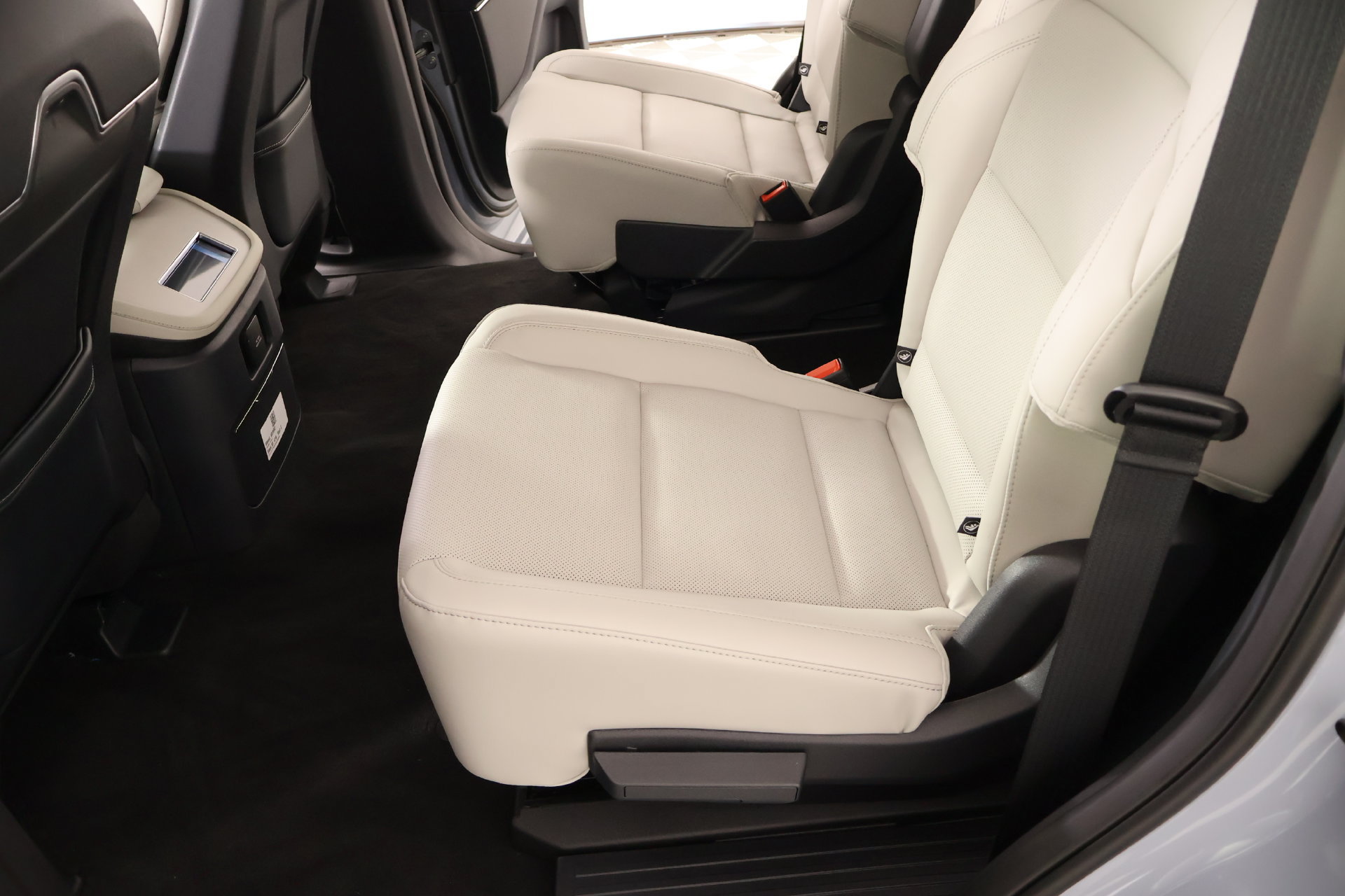 New 2026 Lincoln Navigator Premiere AWD/4WD image 12