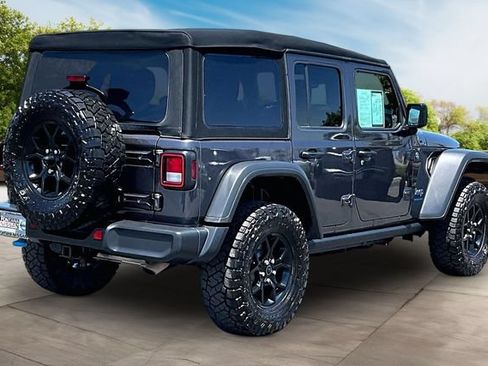 Used 2024 Jeep Wrangler Unlimited AWD/4WD image 6