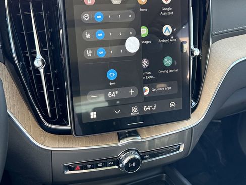 New 2026 Volvo XC60 B5 Ultra w/ Protection Package Premier image 28