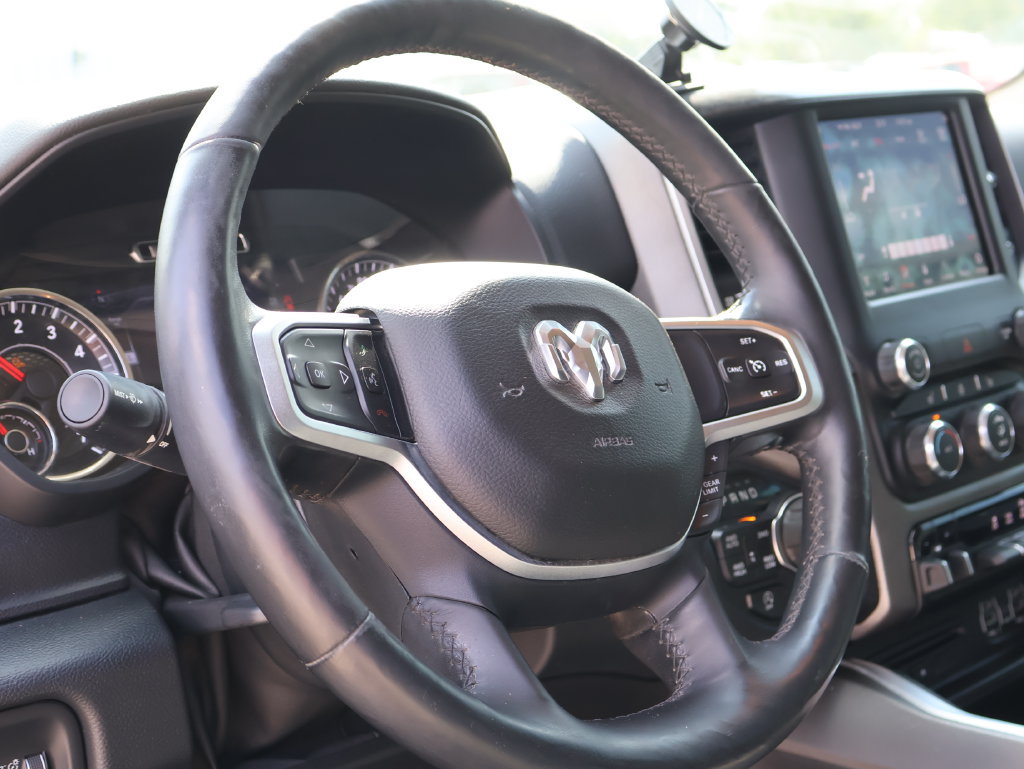 Used 2019 RAM 1500 4x4 Crew Cab image 22