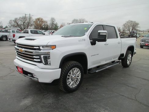 Used 2023 Chevrolet Silverado 2500 High Country image 10