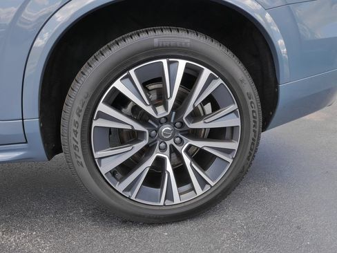 Used 2020 Volvo XC90 T5 Momentum w/ Protection Package AWD/4WD image 9